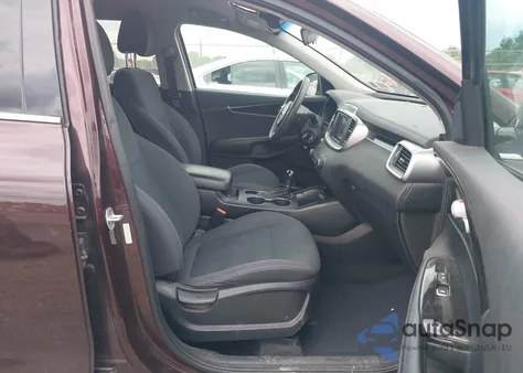 2016 Kia Sorento 3.3L Lx z USA, uszkodzony, nr VIN 5XYPGDA5XGG063008
